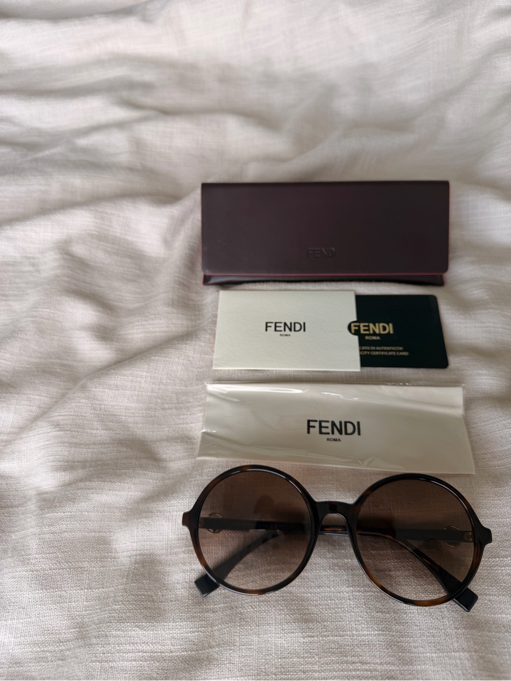 Fendi Round Tortoiseshell Frame with Brown Lenses